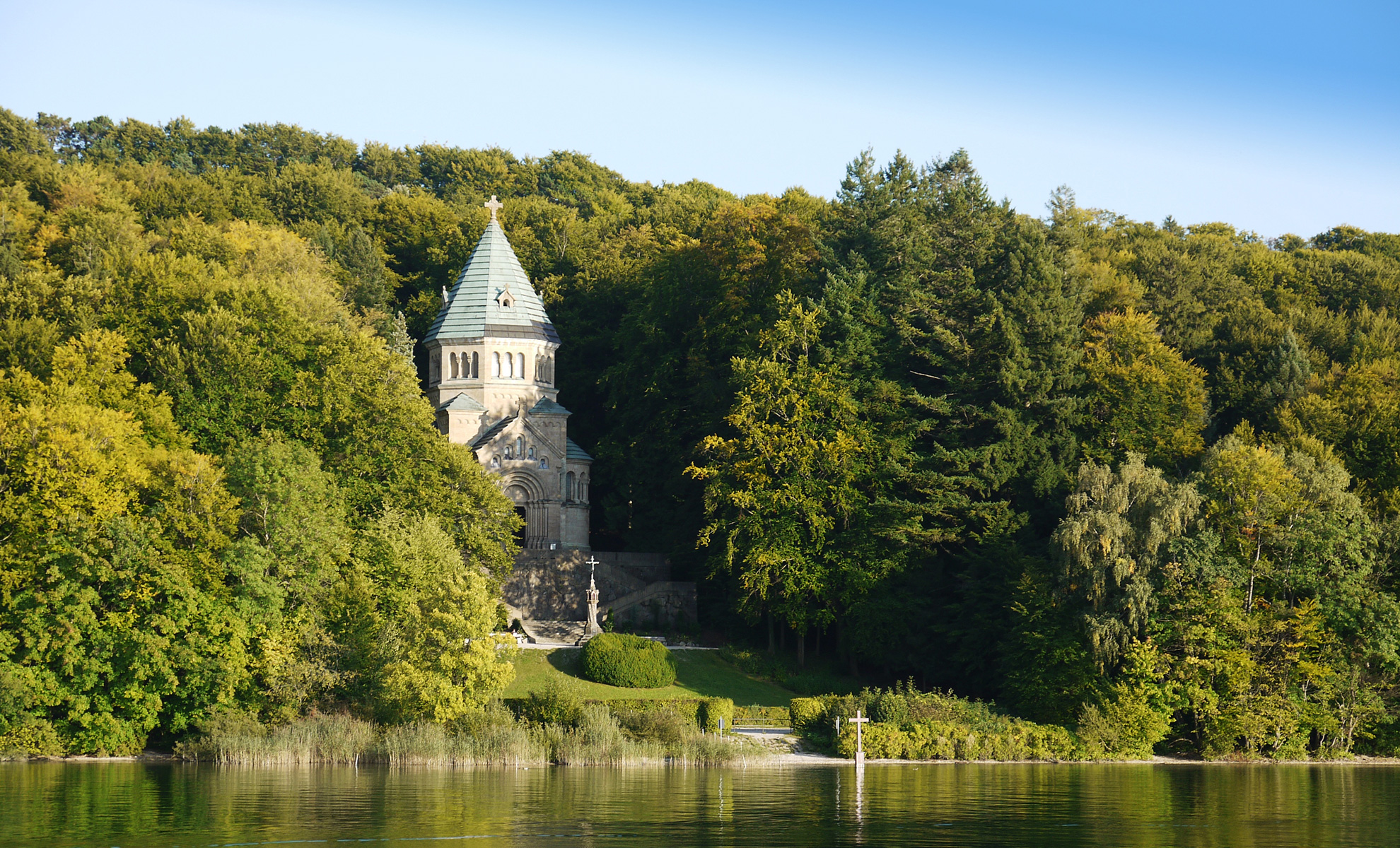 Yearning, Marstall Berg, Votivkapelle im Schlosspark